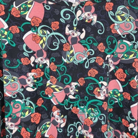 New Lularoe Queen of Hearts Irma Top Womens Large Disney T-Shirt - Picture 2 of 6
